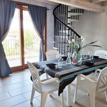Appartement In Cutro Mit Kleinem Garten Le Castella (Calabria)